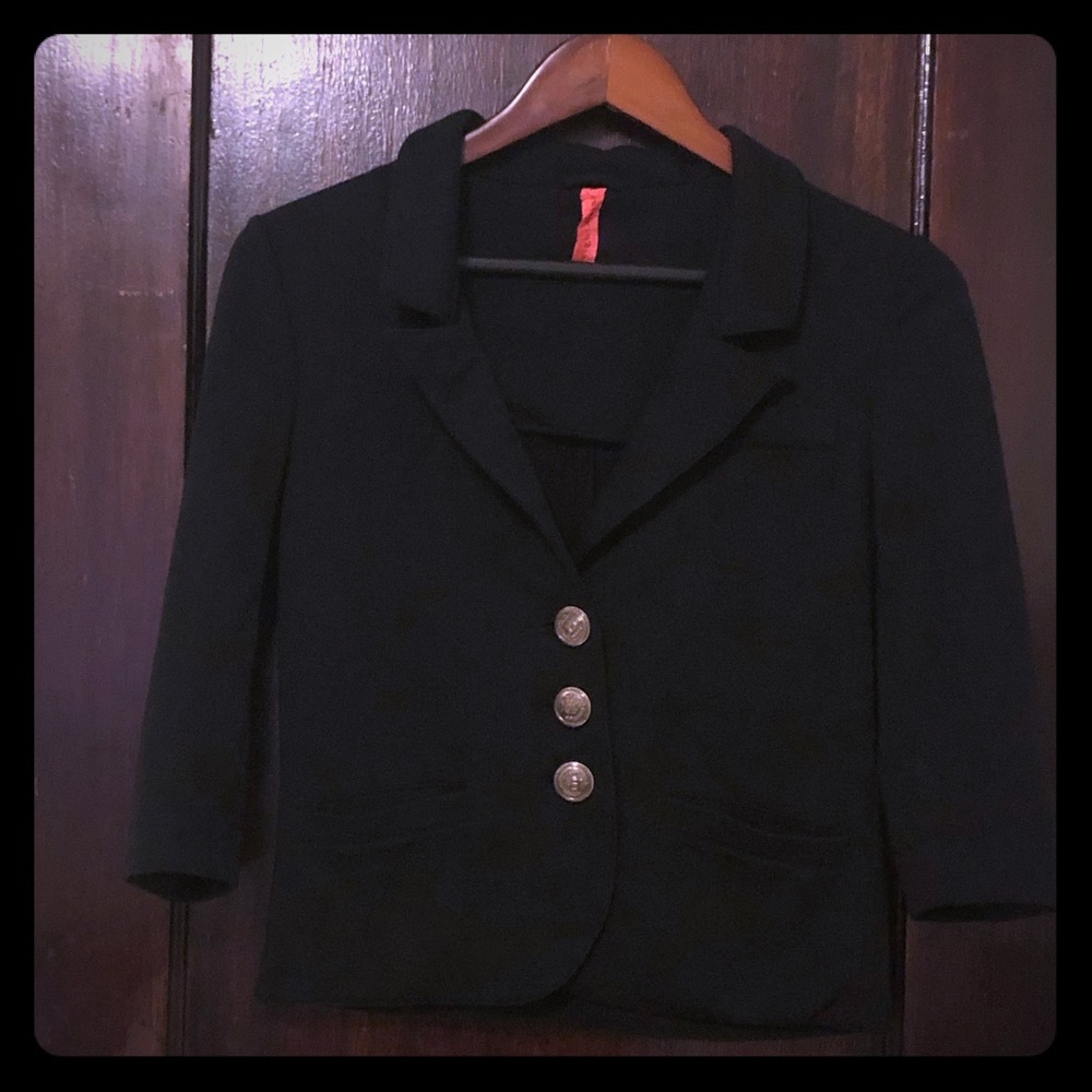 Black 3/4 sleeve Blazer w/ Military Like Buttons